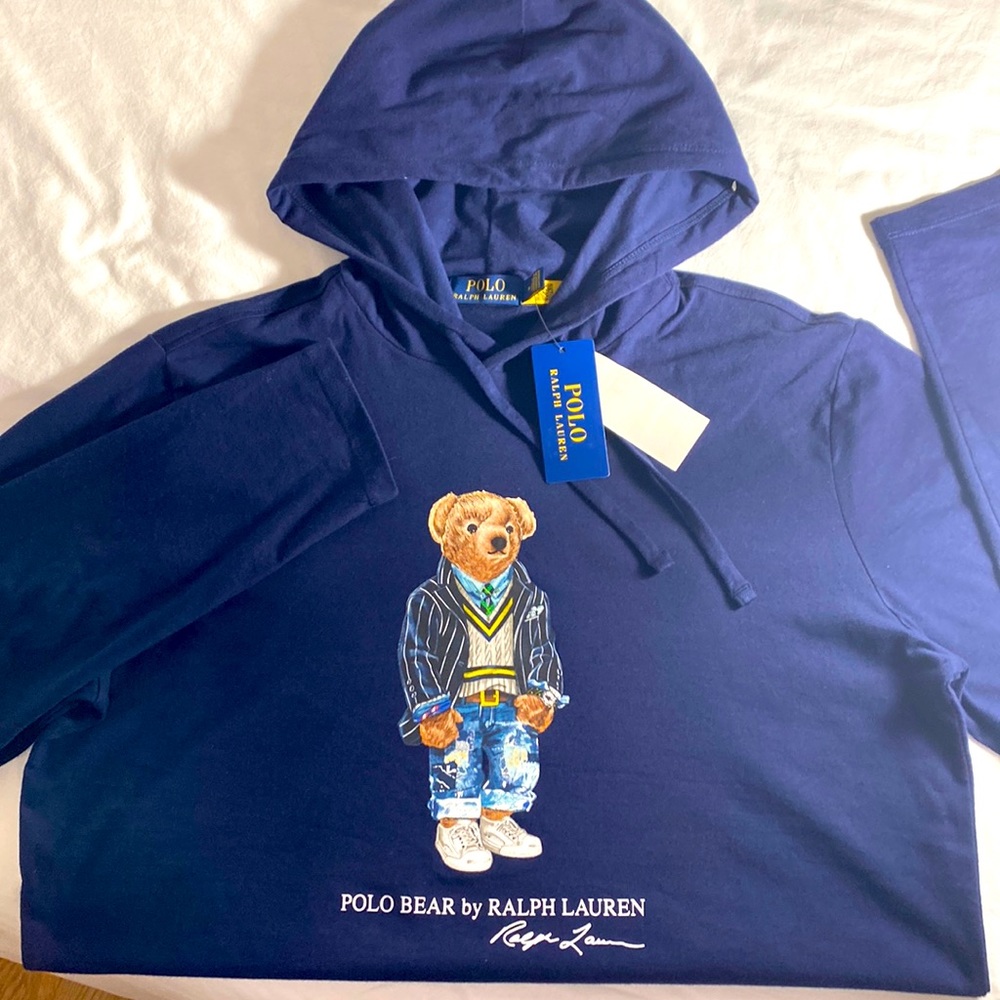 POLO RALPH LAUREN NAVY
Men's Polo Bear Hooded T-Shirt Medium